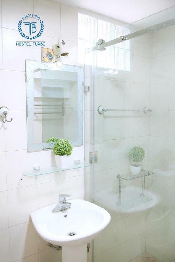 Hostel Turbo Hanoi Esterno foto