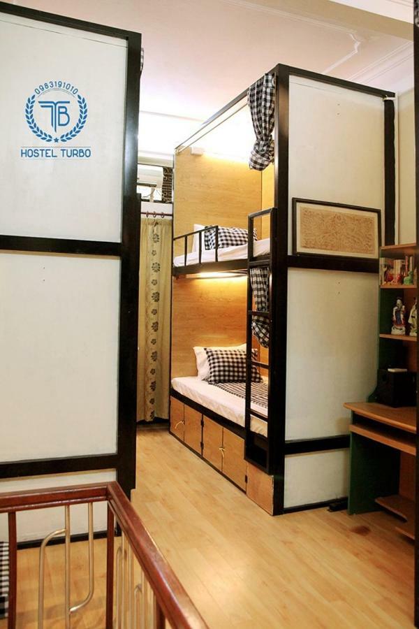 Hostel Turbo Hanoi Esterno foto