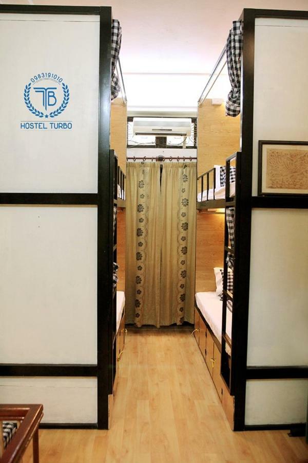 Hostel Turbo Hanoi Esterno foto